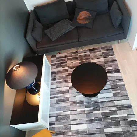 Modern Skyscraper By Metro And Sea Apartment *